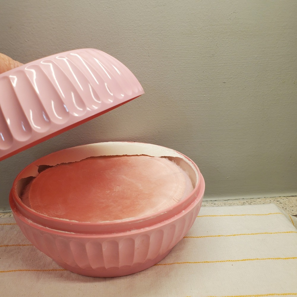 Vtg April Showers Dusting Powder Container Pink Plastic Fluted Vanity Jar Puff - Picture 6 of 8